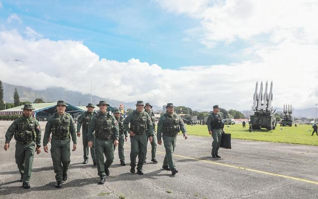 1.5万大军压境！美国释放开战信号，委内瑞拉将成为下一个中东？