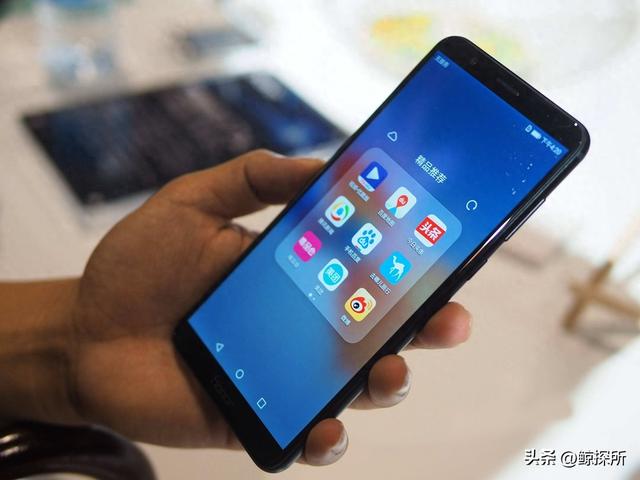 手机电量剩一半就充比较好，还是快没电了再充比较好？为什么？