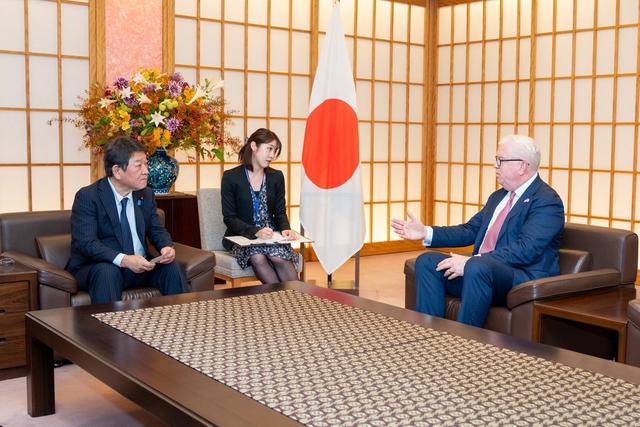 特朗普政府沉默几天后，亲自下场给日本撑腰，反对中国在台海武统