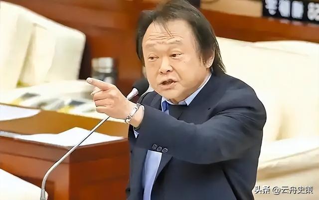 郑丽文太猛了，民进党破天荒喊话大陆：你大，我小，大的该让小的
