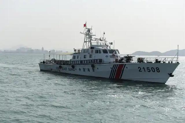 坐滩船不能留，中方拖船进场，菲高官已乱阵脚，同意和中国签协议