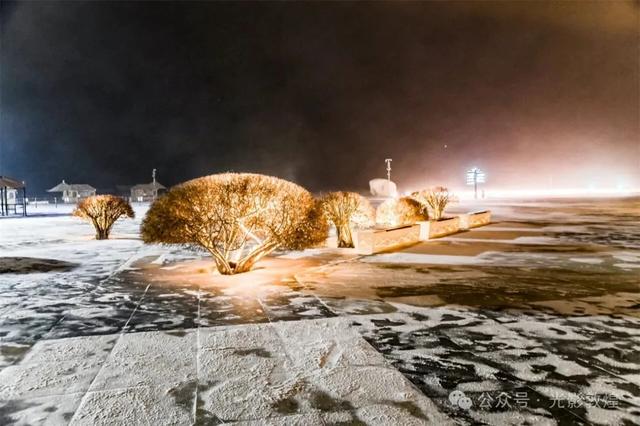 【敦煌第二场雪】月牙泉风雪交加景致极为震撼