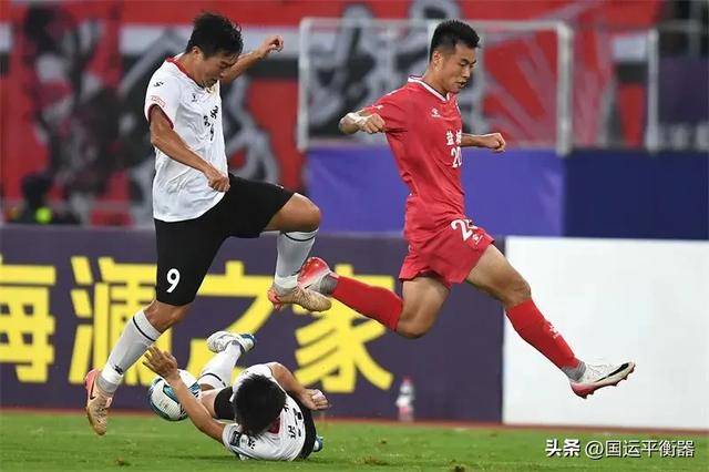 5-0常州队输惨了球迷却不骂，男足为啥总被喊解散？