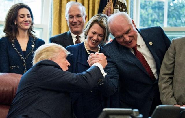 打？奉陪到底，联合国爆发激战，中方开始算账，第一个收拾美国