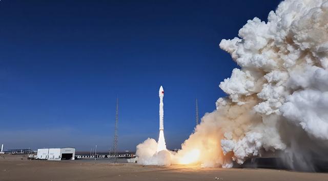 中美卫星太空惊险擦肩，仅距200米！主责在美方却抢先对华指责