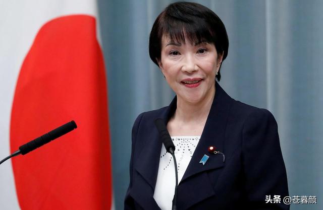 日本高官抵达北京，落地后眉头紧锁，中方通知日本，不见高市早苗