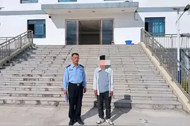 云南兰坪一男子酒后当街猥亵并殴打女性，被行拘13日图片