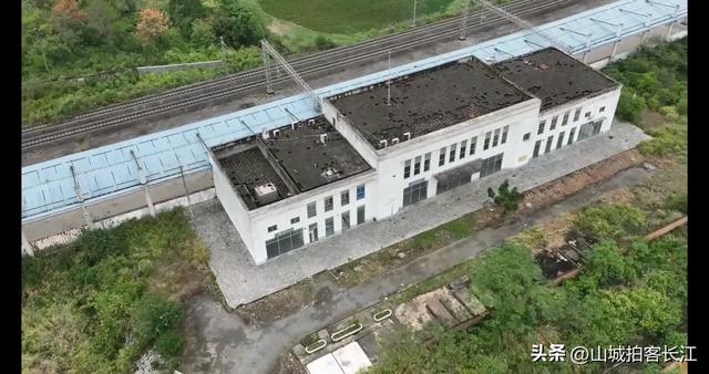 重庆尴尬的区县，设三座火车站却无车可坐，拥有多处“王炸”景点