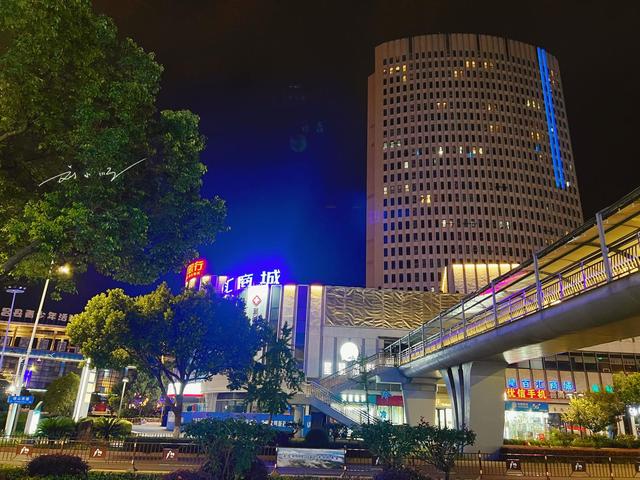 绍兴藏着一座“浙东唐诗名城”：文脉千年浸润，竟是宝藏旅游地？