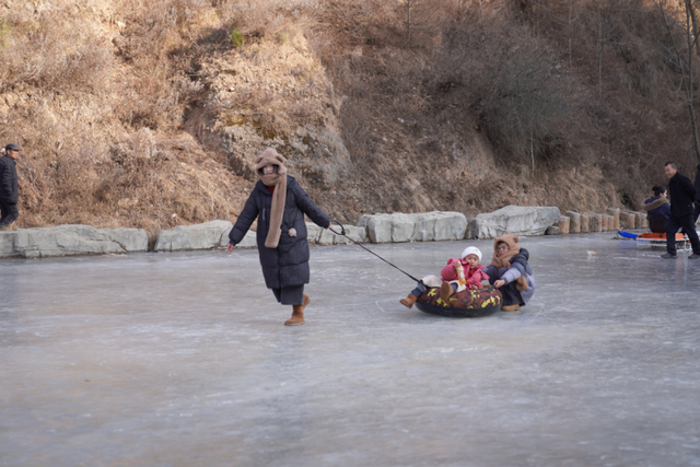 陇南，在冰瀑与雪野之间。