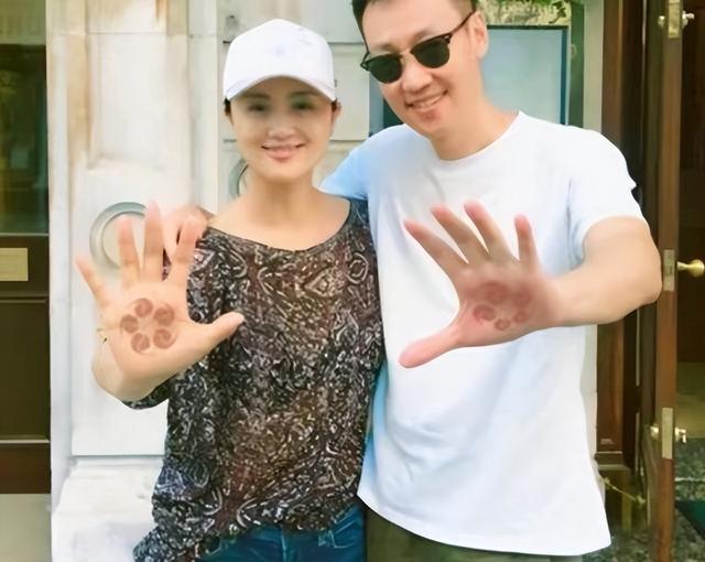 辛柏青丧妻刚满100天，离谱的事就发生了，被撮合娶马伊琍引争议