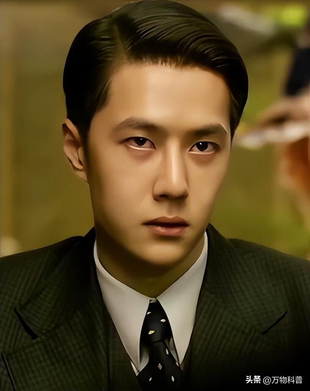 钱再多有什么用？28岁王一博手滑坠海，才懂陈道明那番话的含金量