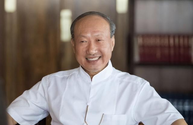 比恒大还惨！中国第二大民企倒了	，负债7500亿，创始人被带走