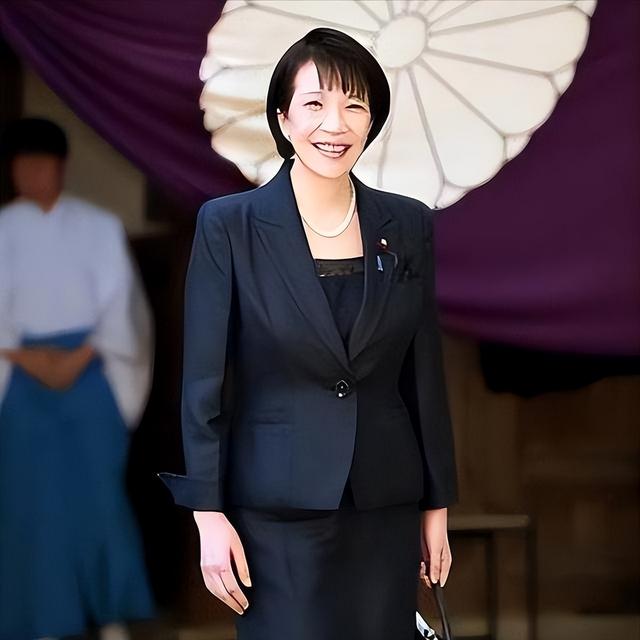 日要求中国马上撤回！中方强势回应，解放军4艘万吨大驱上场