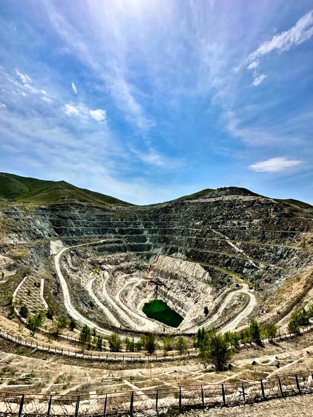 世界上只有中国新疆阿勒泰地区才有的全球 “独一无二的8大奇景”