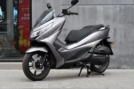 你会选降价豪爵，还是加钱上本田？图片