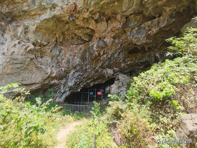 探险贵州深山原始溶洞，遇见一个躲匪洞、一座红军坟