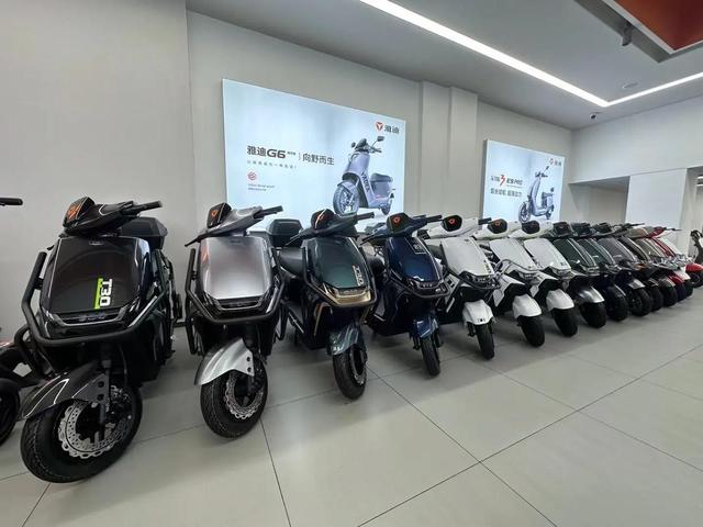 特朗普深夜发文	，宣布终止谈判，中国已接到通知，美亲密盟友倒戈