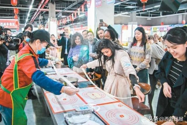 触摸科创脉搏 对话千年文明 探寻合作新机遇 大会嘉宾在西安展开集中采访