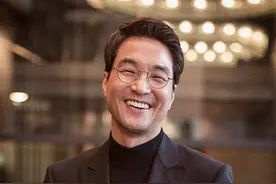 票房保证！韩国十大演技炸裂男星：黄政民李秉宪勉强上榜！图片