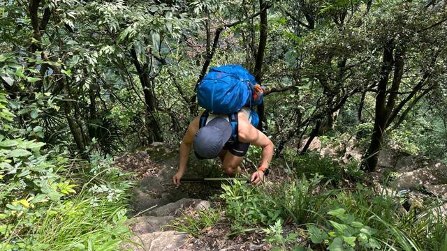 湖南天门山：一场逃离喧嚣的山野之约