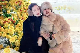 看了冰封玫瑰，还吃了俄餐 刘亦菲与哈尔滨的“双向奔赴”真浪漫图片