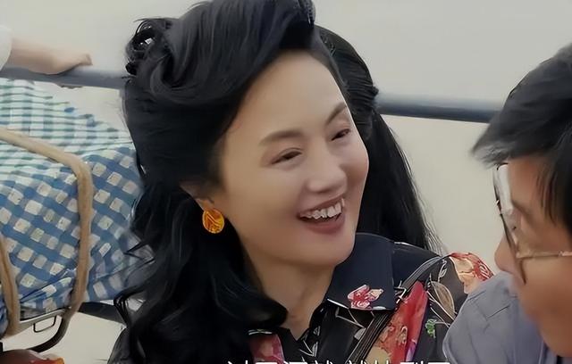 离世仅过去8个月，52岁辛柏青高调传出喜讯，朱媛媛终于能安心了