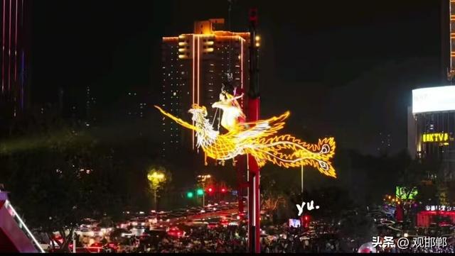 邯郸《凤凰飞天》惊艳上演，千年凤城夜空绽放文化新光