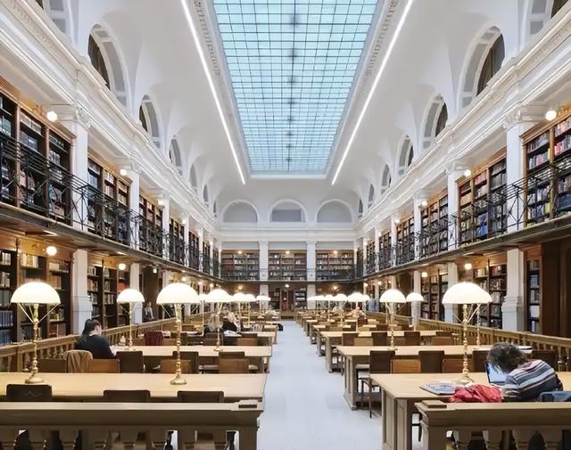 现代化的另一种答案，中巴合作的人文与经济双驱动