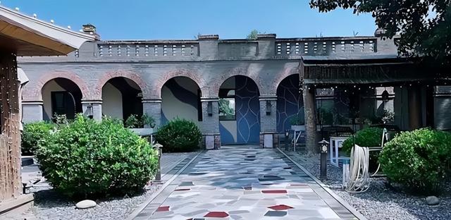 于谦财务暴雷仅3天，底裤被扒底朝天，孙越、吴京也意外被牵连