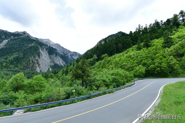 九寨沟：梦幻海子，人间绝色（图）