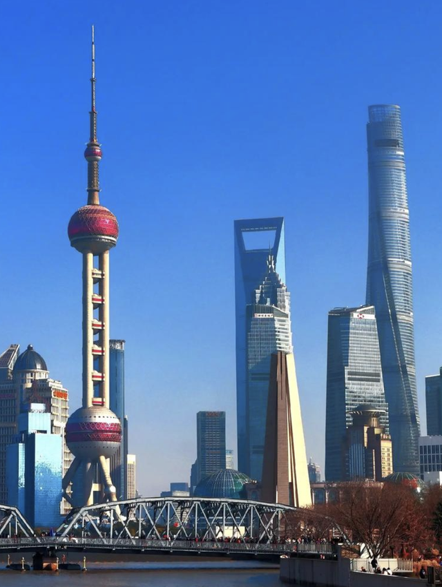 太意外！大量海外游客涌入中国，打着旅游“幌子”，实则另有目的