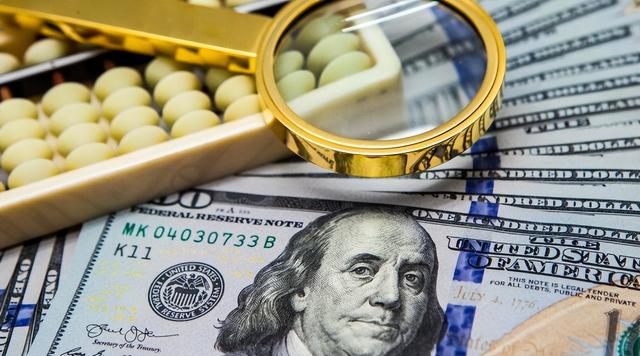 加拿大反水，狂抛567亿美债，白宫梦碎，中国持仓一夜回到17年前