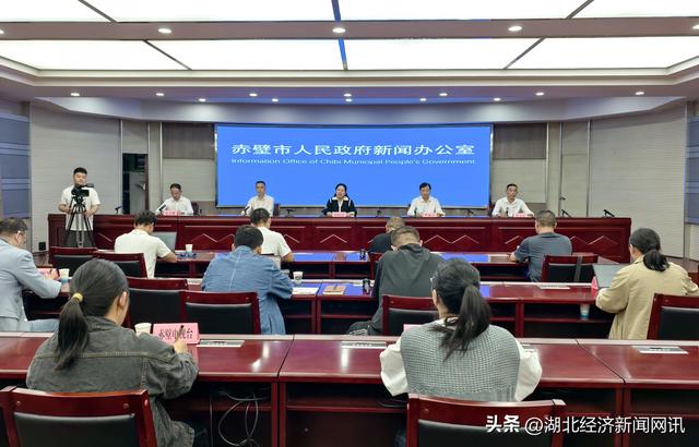 【中国经济时报】十一黄金周赤壁推出“一主、二保、三免”全域景区联动宠客模式