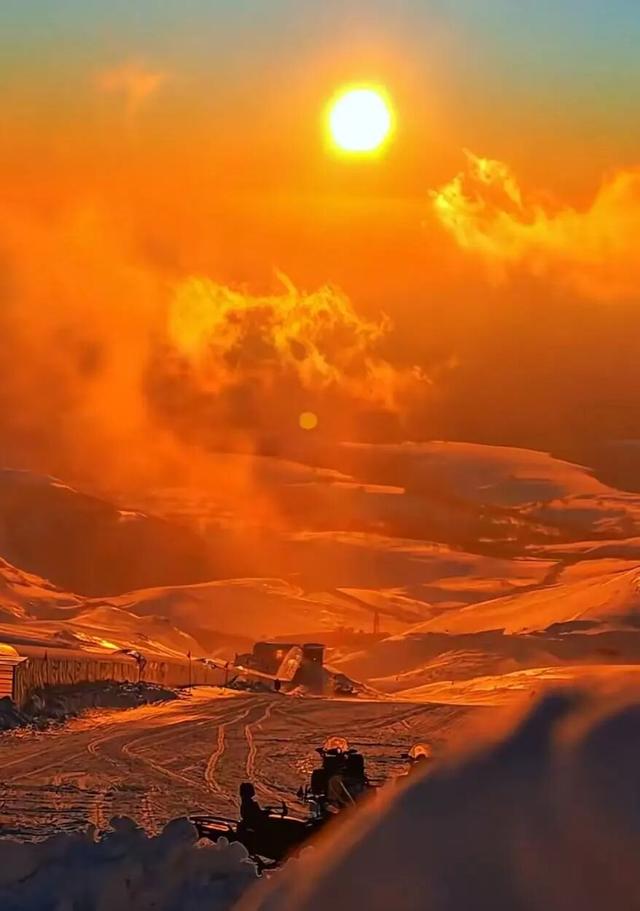 云顶天宫亮灯夜，长白山又出圈了！