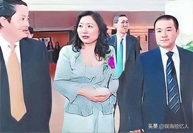 重庆女首富吴亚军，每月收租2个亿，送前夫200亿，给女儿500亿