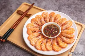煮虾时，冷水煮还是热水煮？原来一直做错了，难怪虾又老又腥图片