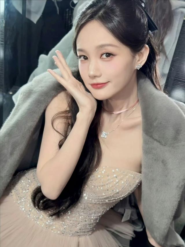 美图福利(17)，林允、杨幂、卢昱晓、宋雨琦、李一桐、孔雪儿