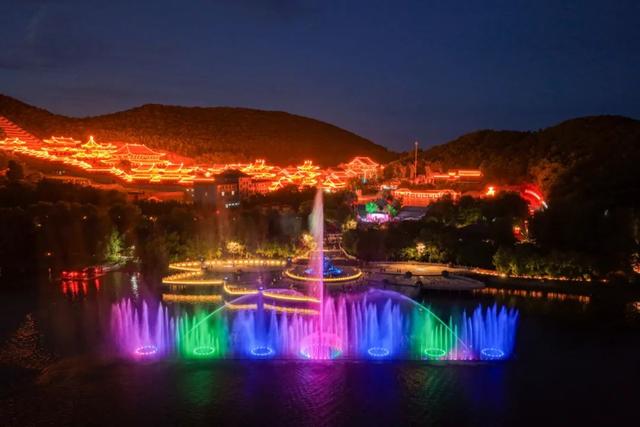 8月1日六鼎山莲花会夜游盛宴——光影与狂欢交织的沉浸式体验​