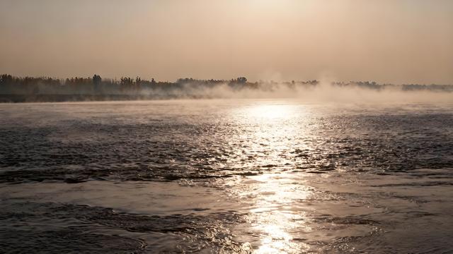 雁塔鎏金裁云影，秦岭披霞染秋光 — 漫步长安千年画卷里的清秋诗行