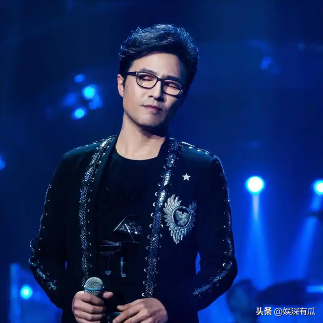 离婚不到两年，章子怡又官宣喜讯，成为汪峰“高攀不起”的存在