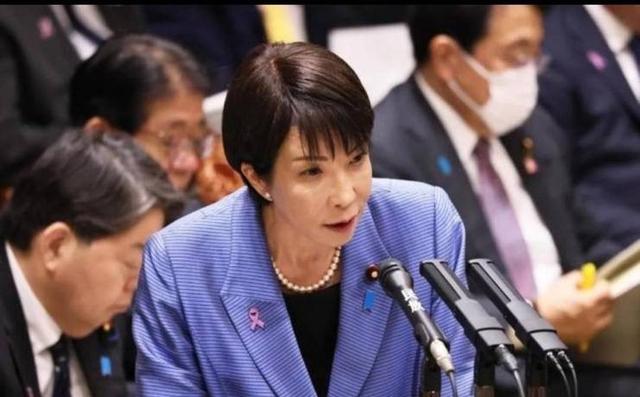 中方不见日本首相，不到24小时，高市报复来了，自卫队电磁炮亮相​