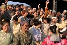 横店“20万群演”现状：懒汉的乐园，光棍的世界，“疯子”的天堂图片