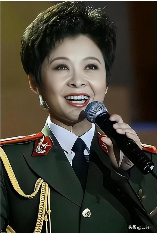 63岁董文华不再沉默，揭露当年被“封杀”原因，原来我们错怪她了