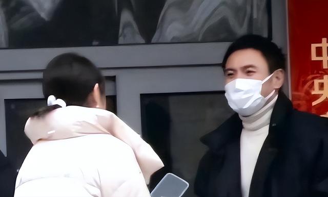 央视春晚彩排阵容公布！看了到场明星，网友泪目	，有他在收视稳了