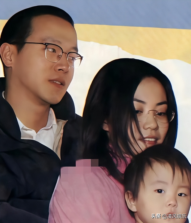 56岁的王菲怎么也想不到，28岁的大女儿如今也已经开始为她争光了