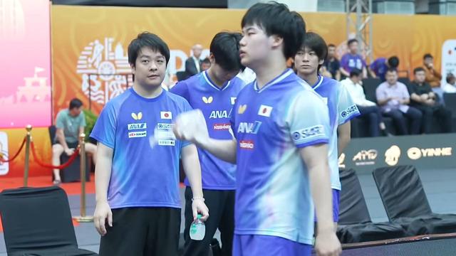 10月15凌晨亚锦赛！国乒惊天逆转，绝杀日本！张本智和彻底被打哑