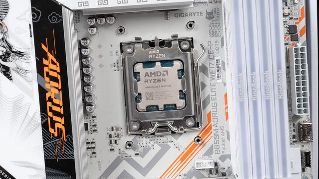 银白顶配，98X3D+技嘉B850M雕妹+索泰RTX 5080+6400C28 96GB装机