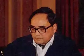 铁路技工出身的铁道部部长丁关根，1988年因事故引咎辞职，后如何图片