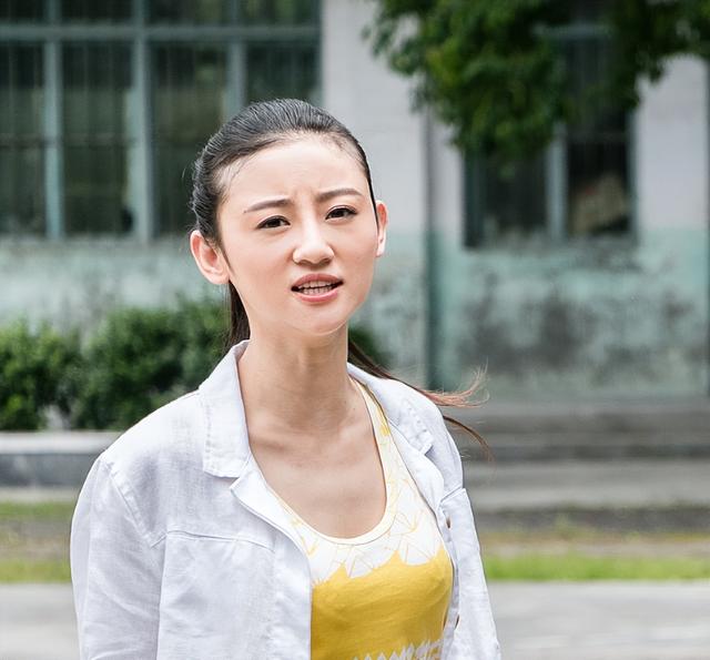 原来她早已去世！26岁全身溃烂不治而亡，被全家8口“吸血”多年